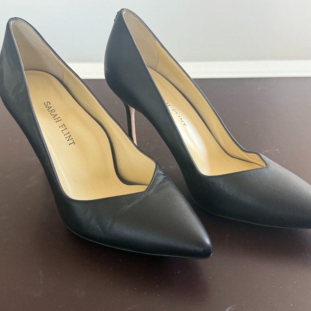 Sarah Flint Black Leather Pointed-Toe Pumps – Size 38 (US 7.5–8)